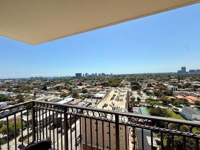 3232 Coral Way, Unit 1601, Miami, FL 33145 Photo