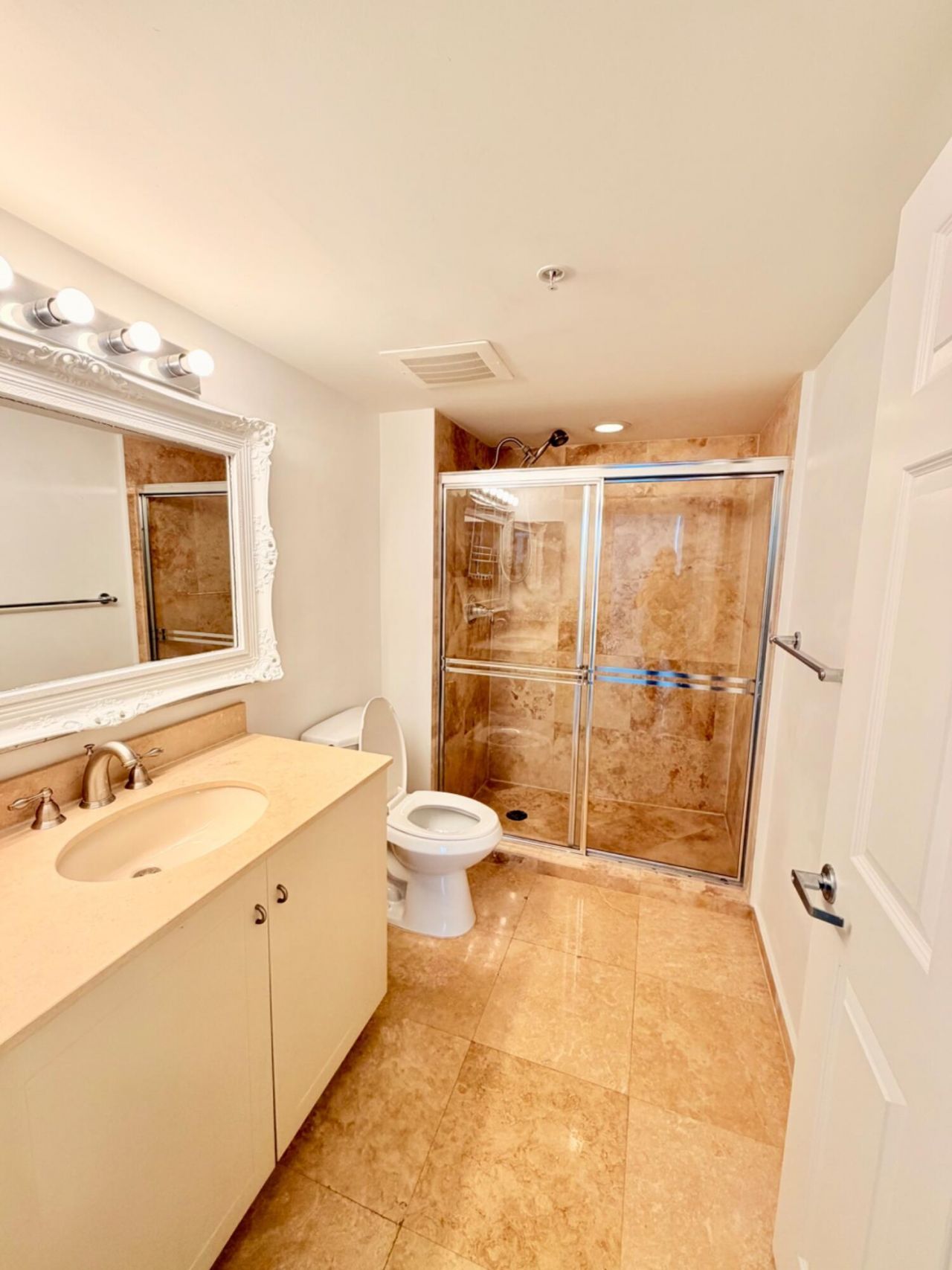 3232 Coral Way, Unit 1601, Miami, FL 33145 Photo