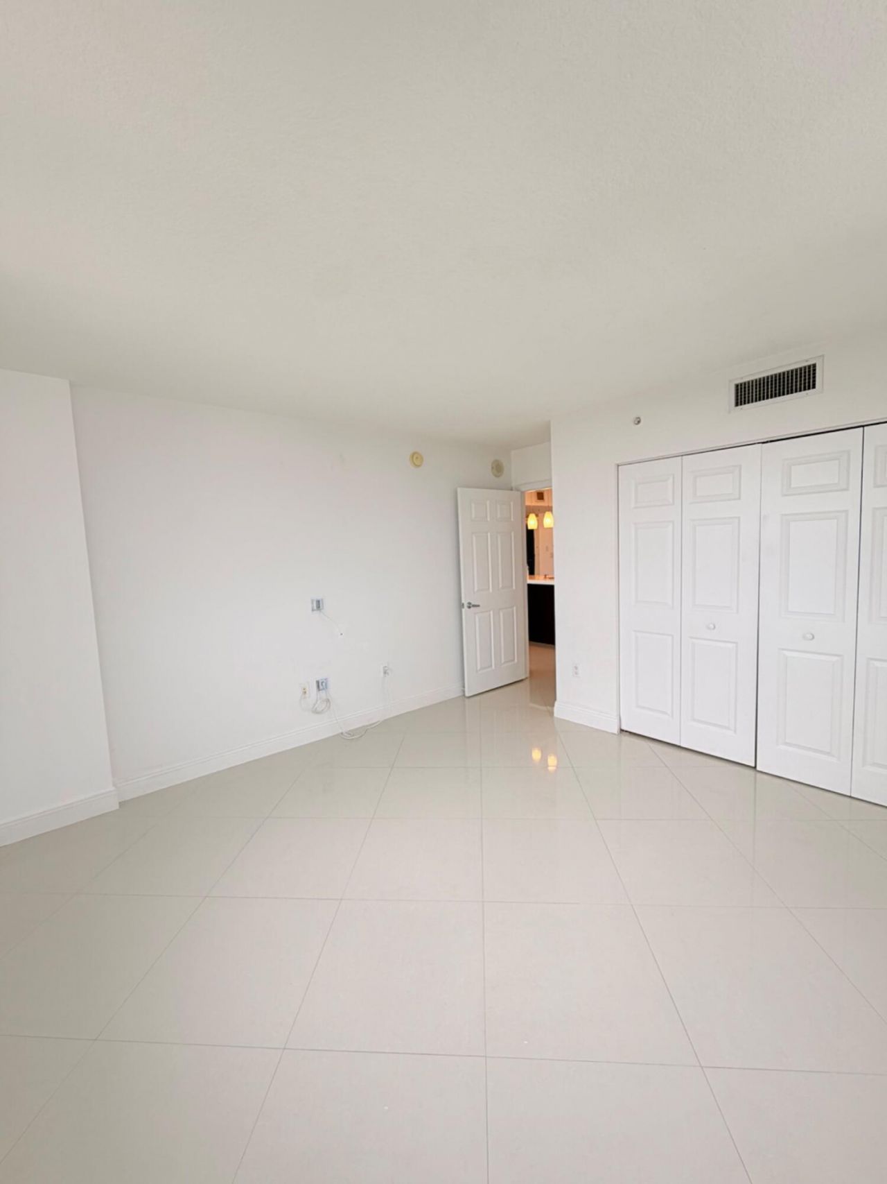 3232 Coral Way, Unit 1601, Miami, FL 33145 Photo