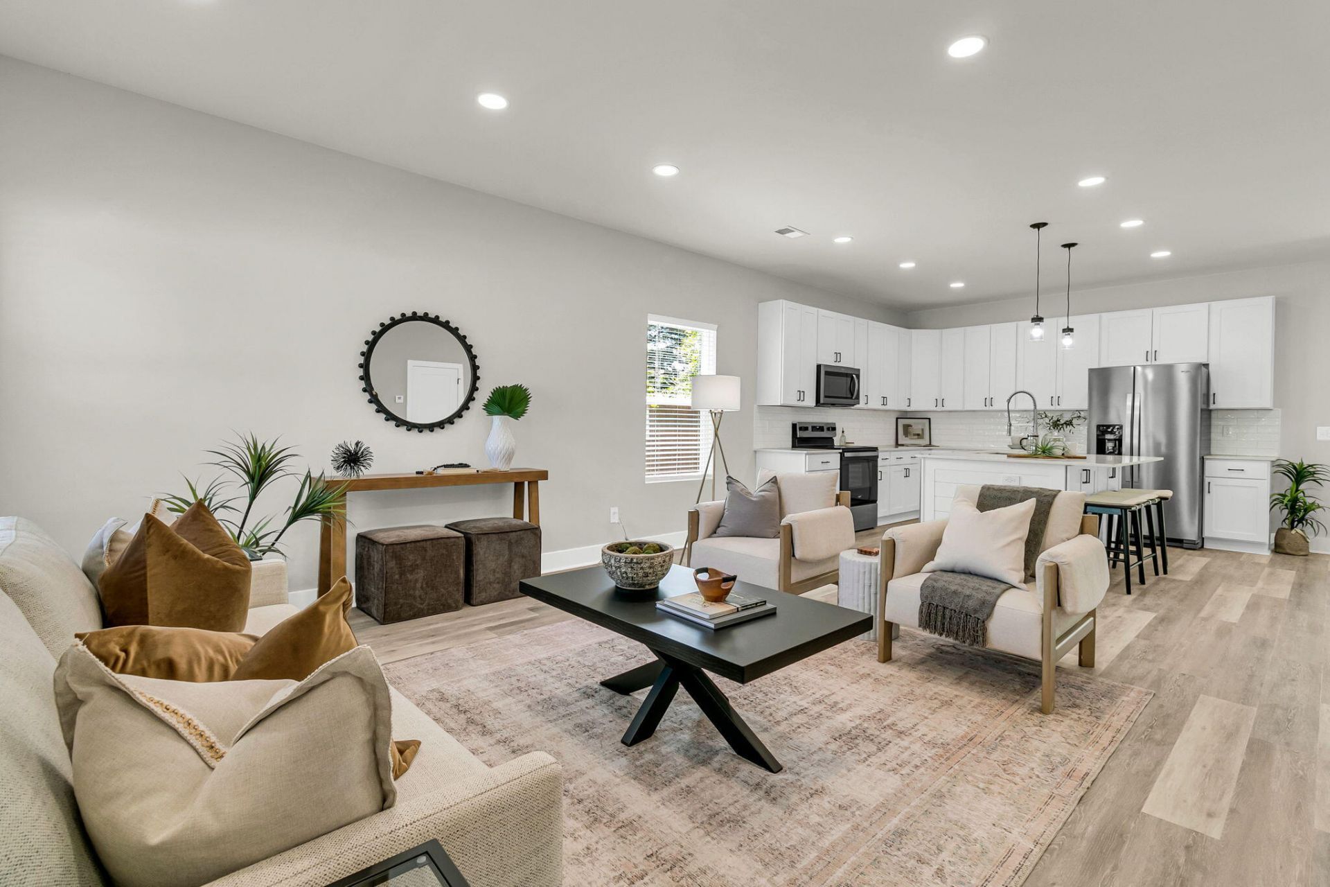 5889 N Rhett Avenue Photo 12