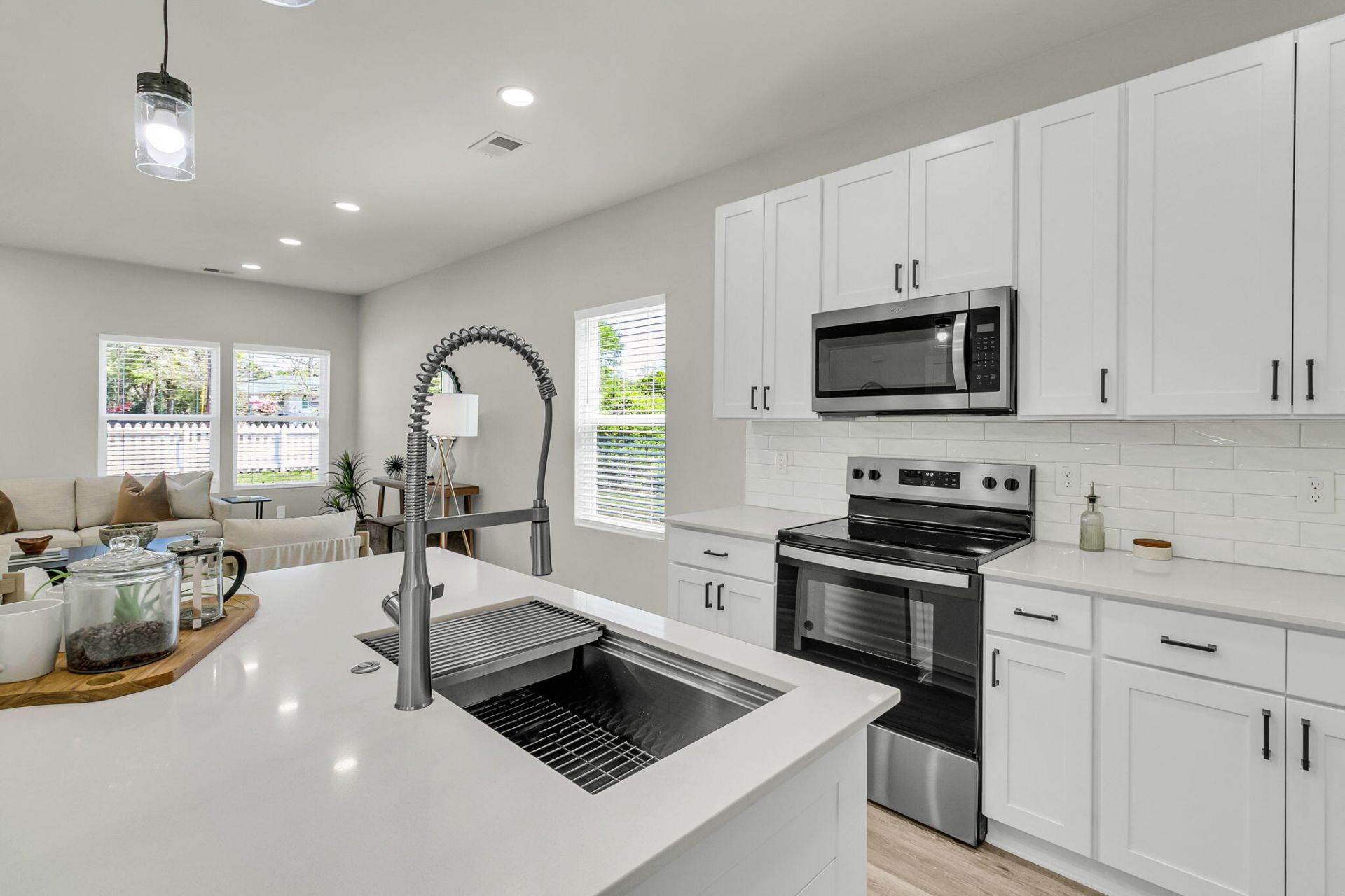 5889 N Rhett Avenue Photo 17