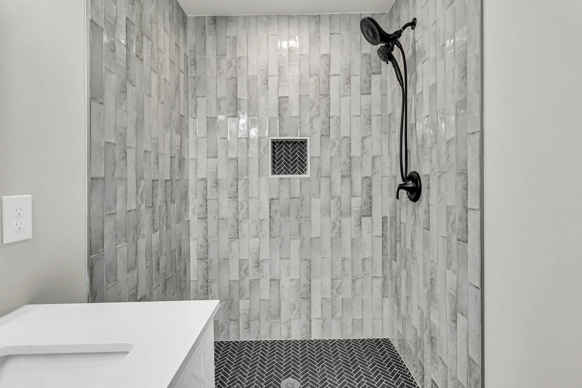 5889 N Rhett Avenue Photo 18