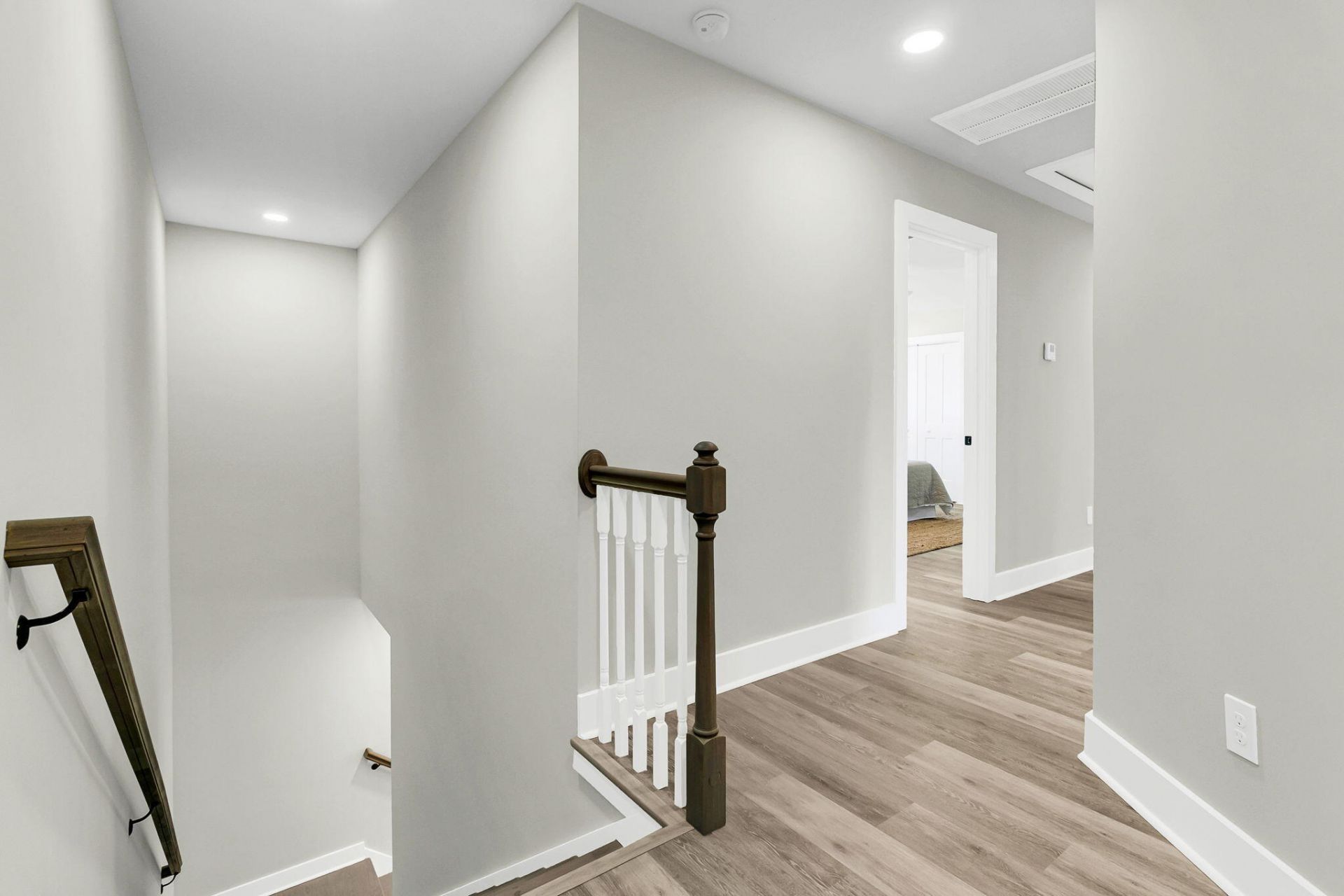 5889 N Rhett Avenue Photo 22