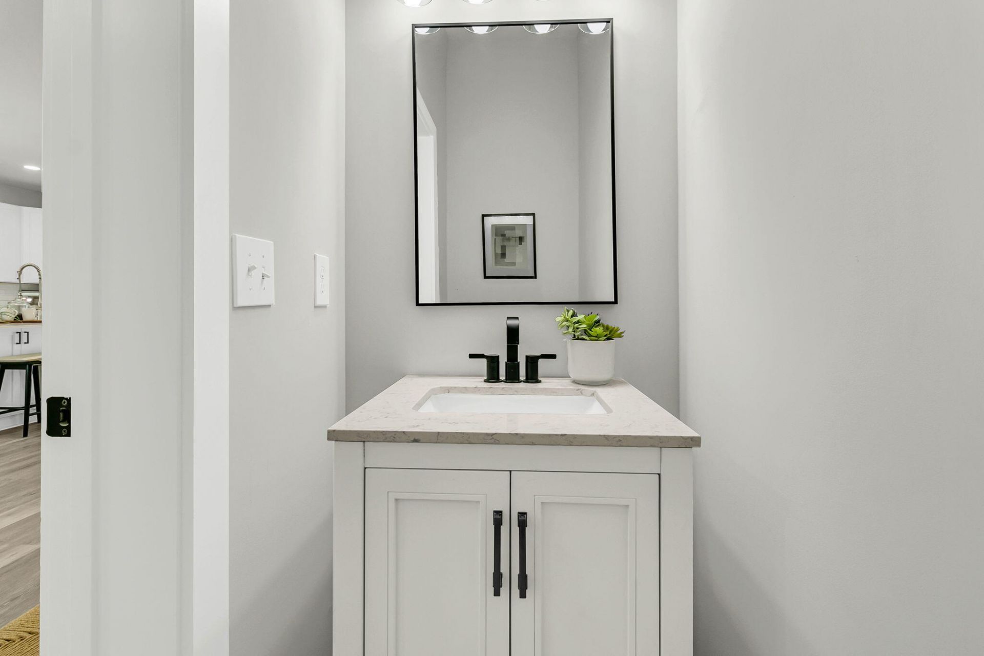 5889 N Rhett Avenue Photo 25