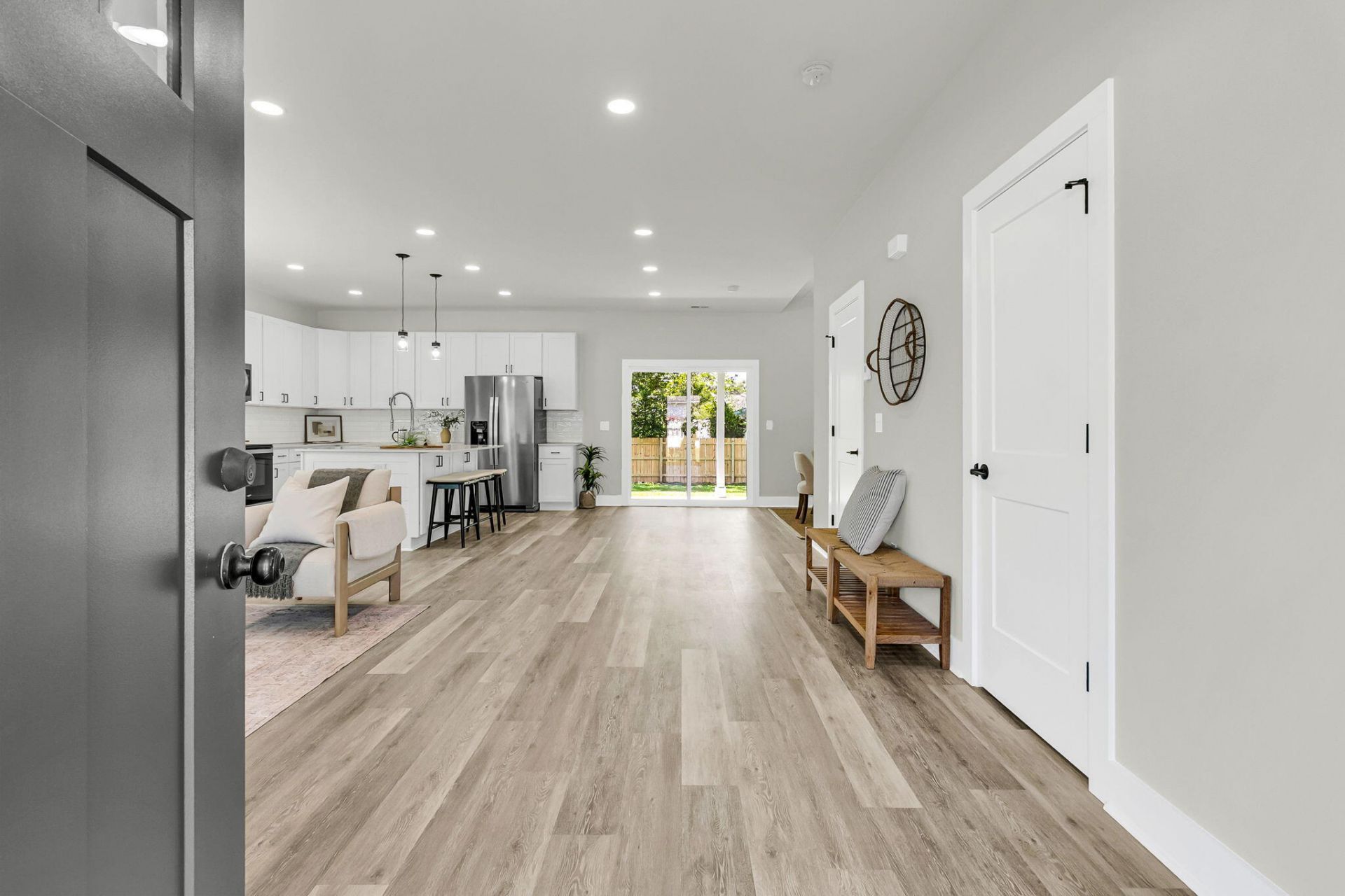 5889 N Rhett Avenue Photo 6