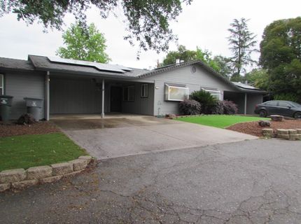 180 E Hillcrest Dr, Auburn, CA 95603 Photo