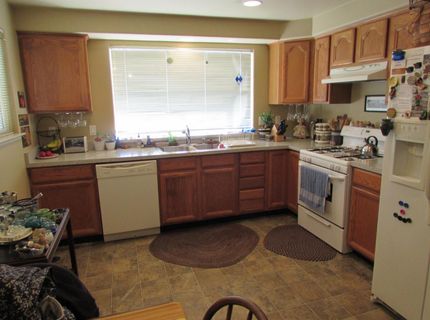 180 E Hillcrest Dr, Auburn, CA 95603 Photo