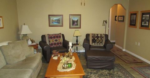 180 E Hillcrest Dr, Auburn, CA 95603 Photo