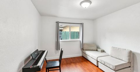 8751 Torrey Way, Elk Grove, CA 95624 Photo