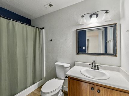 8751 Torrey Way, Elk Grove, CA 95624 Photo