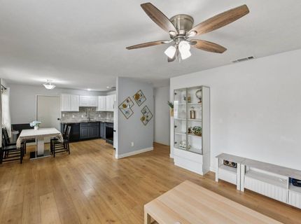 8751 Torrey Way, Elk Grove, CA 95624 Photo