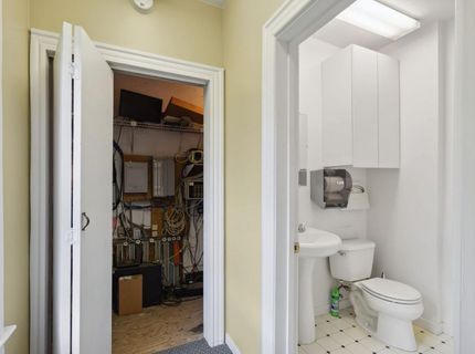 1823 11th St, Sacramento, CA 95811 Photo