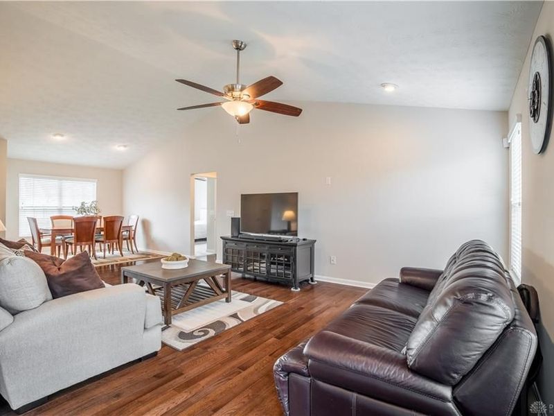 4182 Spicebush Drive, Tipp City, OH 45371 Photo 6