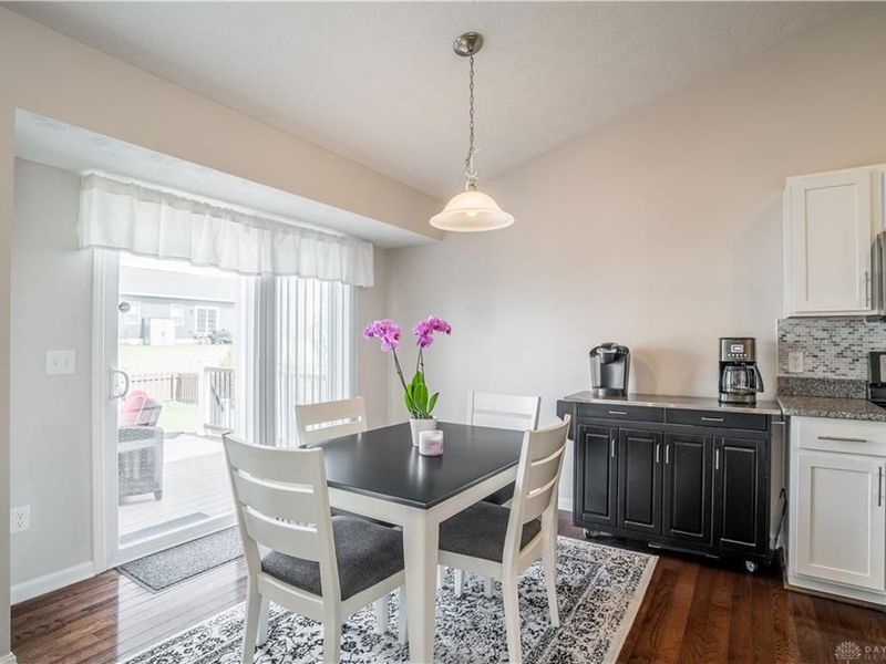 4182 Spicebush Drive, Tipp City, OH 45371 Photo 9