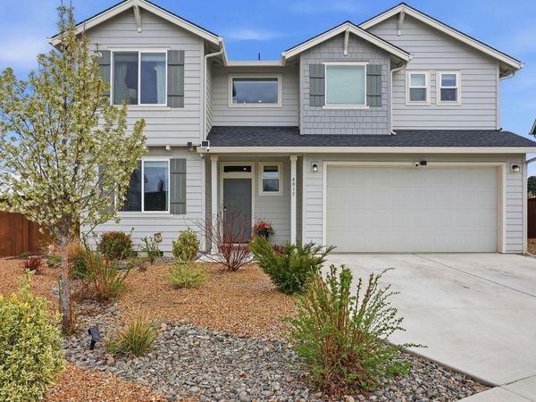 4015 SW Quartz Place, Redmond, OR 97756