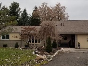 23065 CANFIELD Avenue , Farmington Hills, MI 48336
