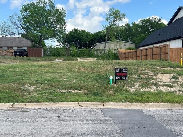 3248 Crites Street , Richland Hills, TX 76118