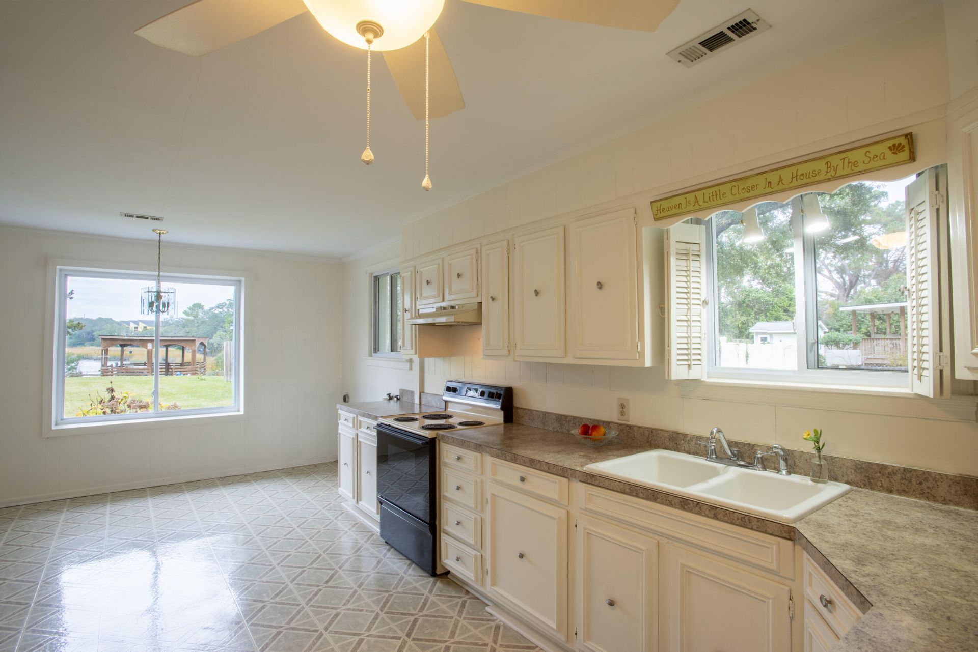 1744 Brantley Drive Photo 9