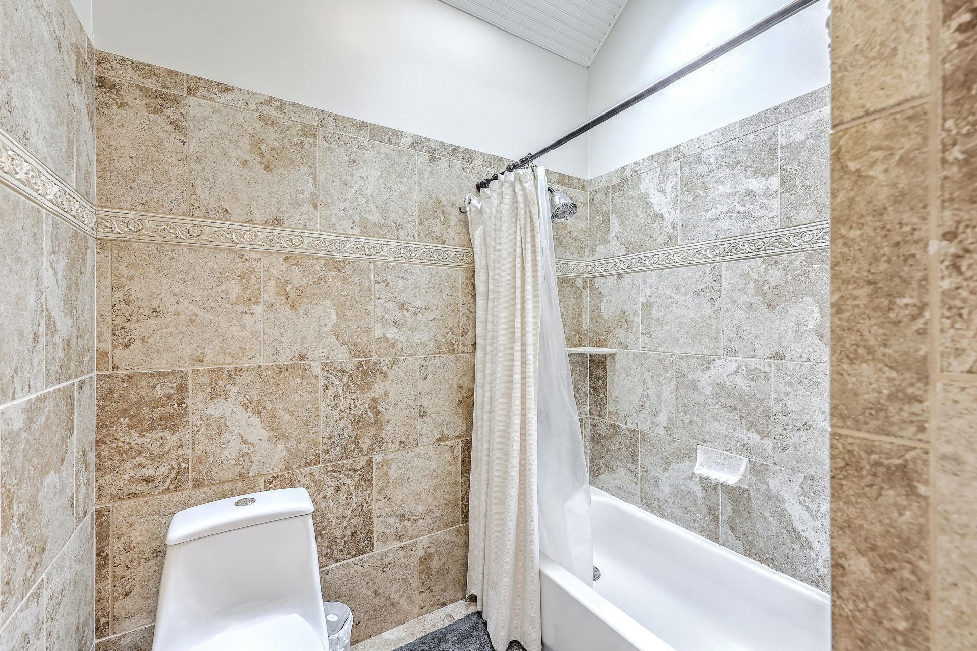 1267 Wespanee Place Court Photo 26