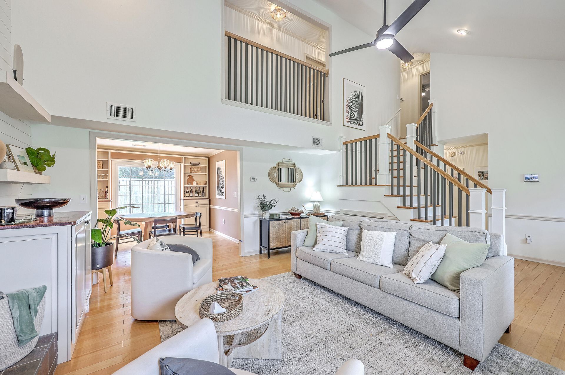 1267 Wespanee Place Court Photo 5