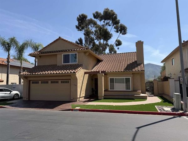 10221 Greenleaf Rd, Spring Valley, CA 91977