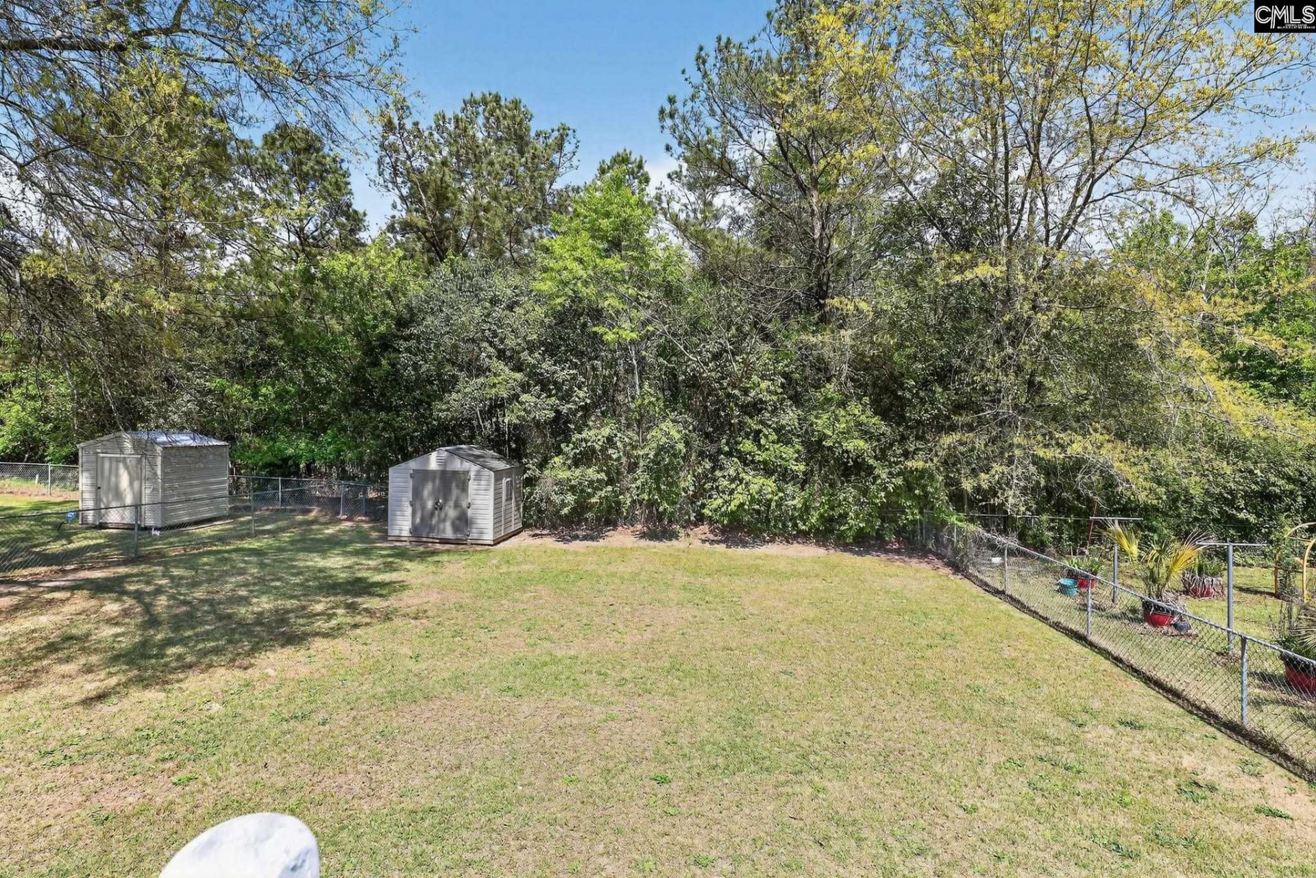 7933 Burdell Drive  Photo 4