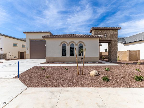 8820 N 173RD Avenue, Waddell, AZ 85355