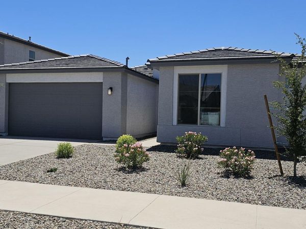 15667 W MERCER Lane, Surprise, AZ 85379