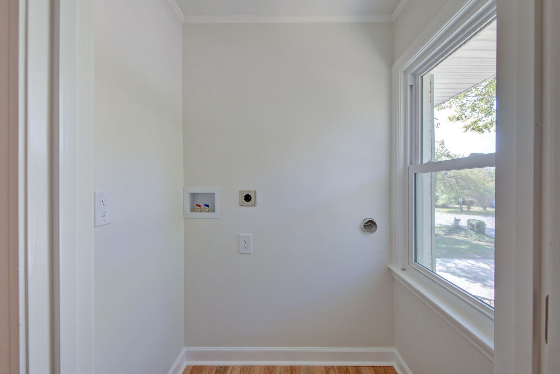 1612 Amberly Road Photo 36