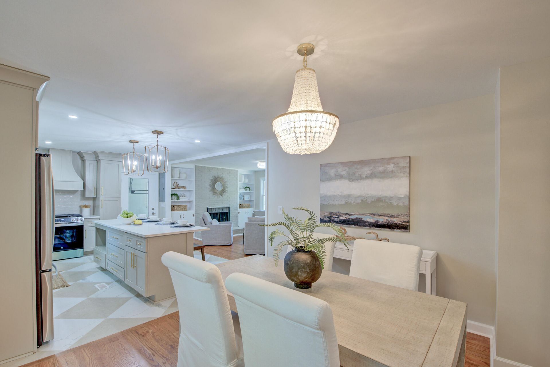 1612 Amberly Road Photo 6