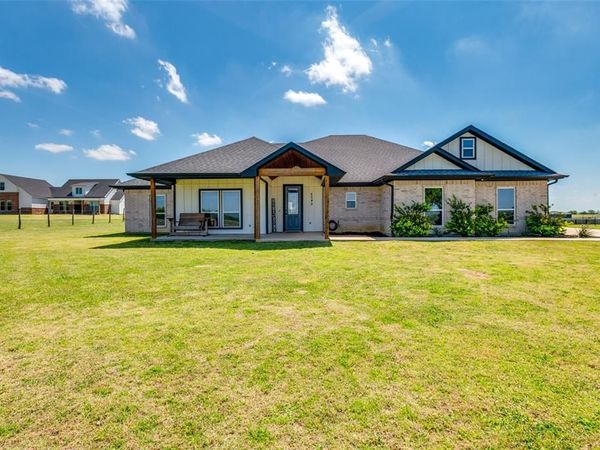 2340 County Road 1104 , Cleburne, TX 76031