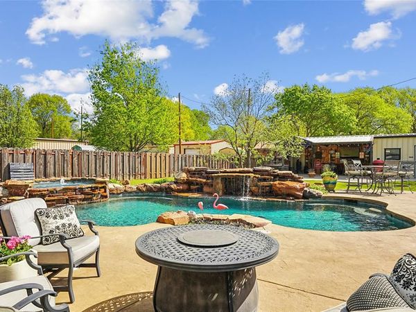 908 N Maple Street, Muenster, TX 76252