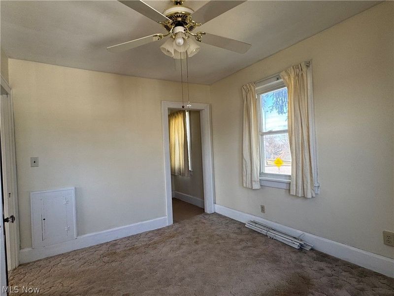 211 E Main Street , Saint Clairsville, OH 43950 Photo 24