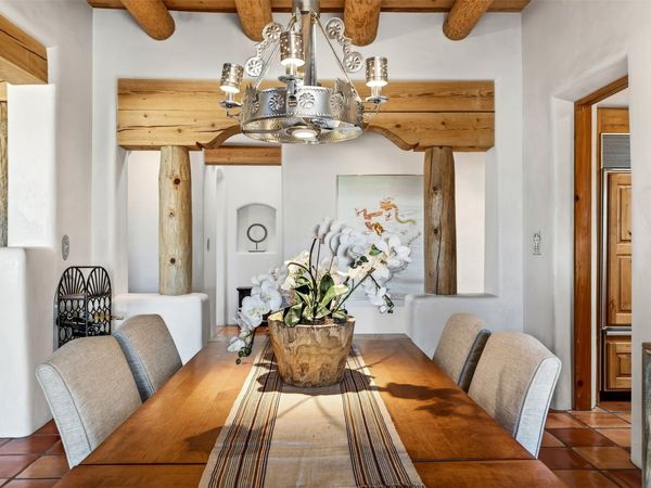 8 Ridgetop Circle, Santa Fe, NM 87506