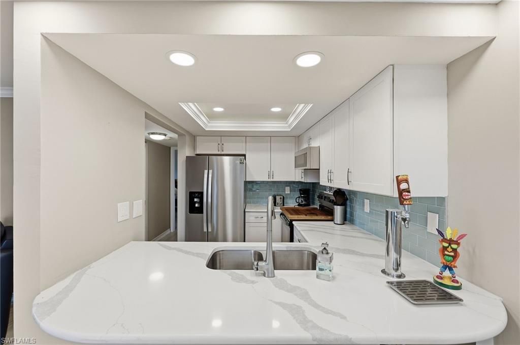 330 Kon Tiki Dr, Unit C7, Naples, FL 34113 Photo