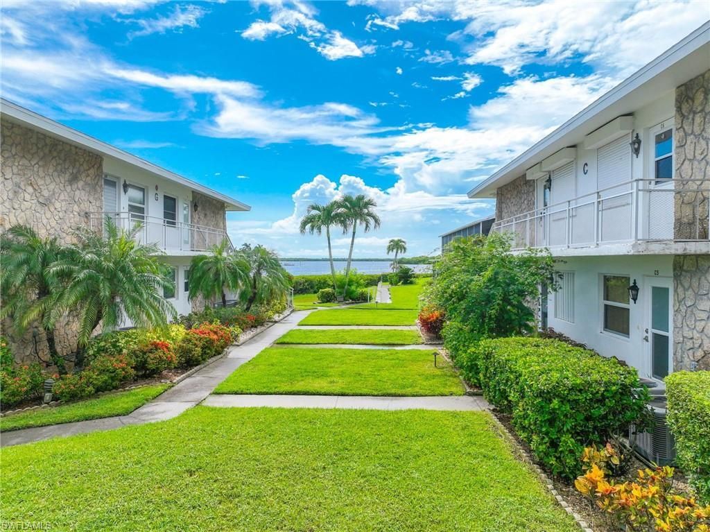 330 Kon Tiki Dr, Unit C7, Naples, FL 34113 Photo