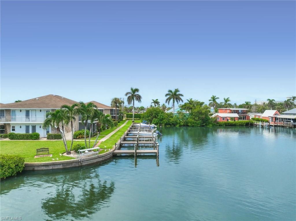 330 Kon Tiki Dr, Unit C7, Naples, FL 34113 Photo