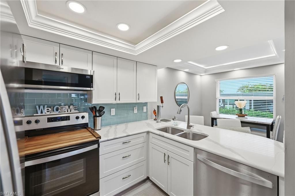 330 Kon Tiki Dr, Unit C7, Naples, FL 34113 Photo