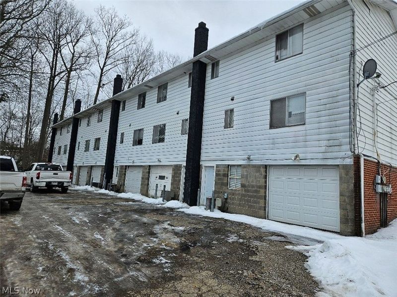 1781 Cromwell Drive, Akron, OH 44313 Photo 2