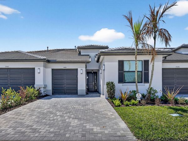 13470 SW Brightside Way, Port St. Lucie, FL 34987