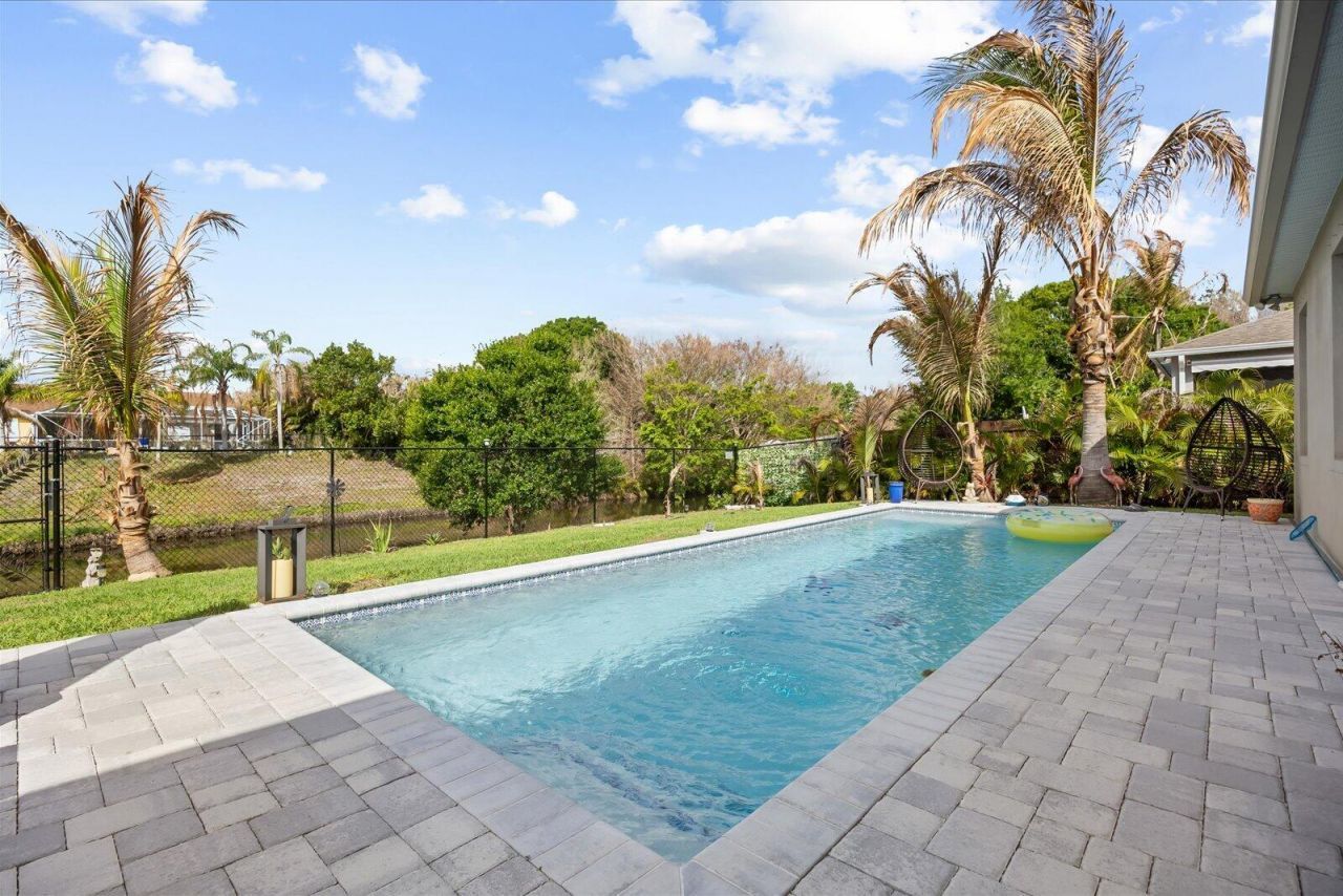 2064 SW Monterrey Lane, Port Saint Lucie, FL 34953 Photo