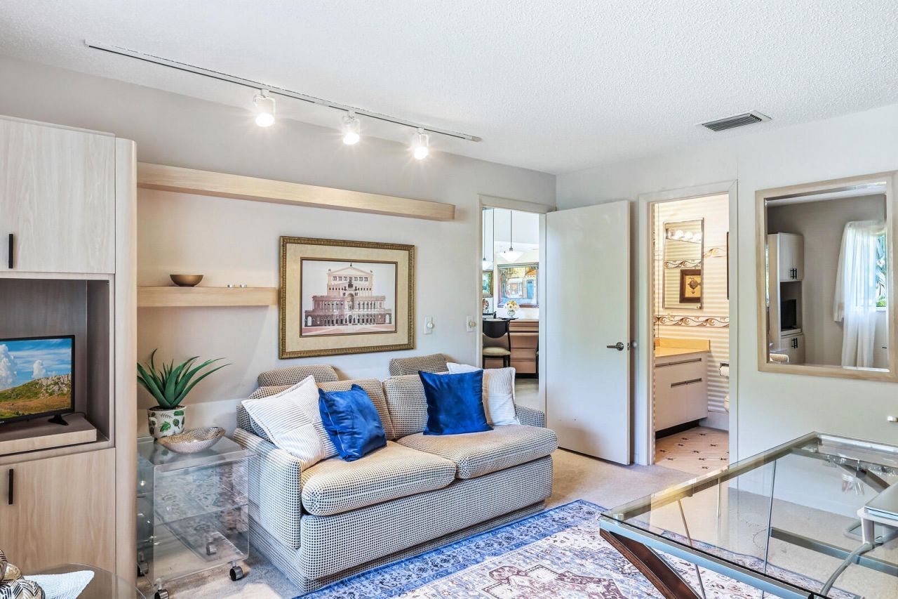 6974 Fountains Circle, Lake Worth, FL 33467 Photo