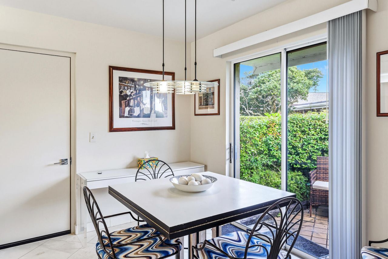 6974 Fountains Circle, Lake Worth, FL 33467 Photo