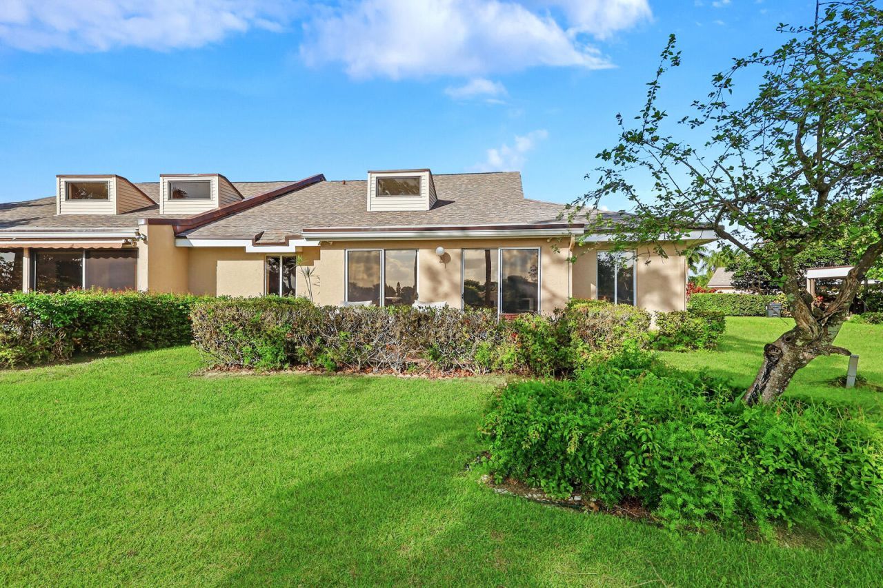 6974 Fountains Circle, Lake Worth, FL 33467 Photo