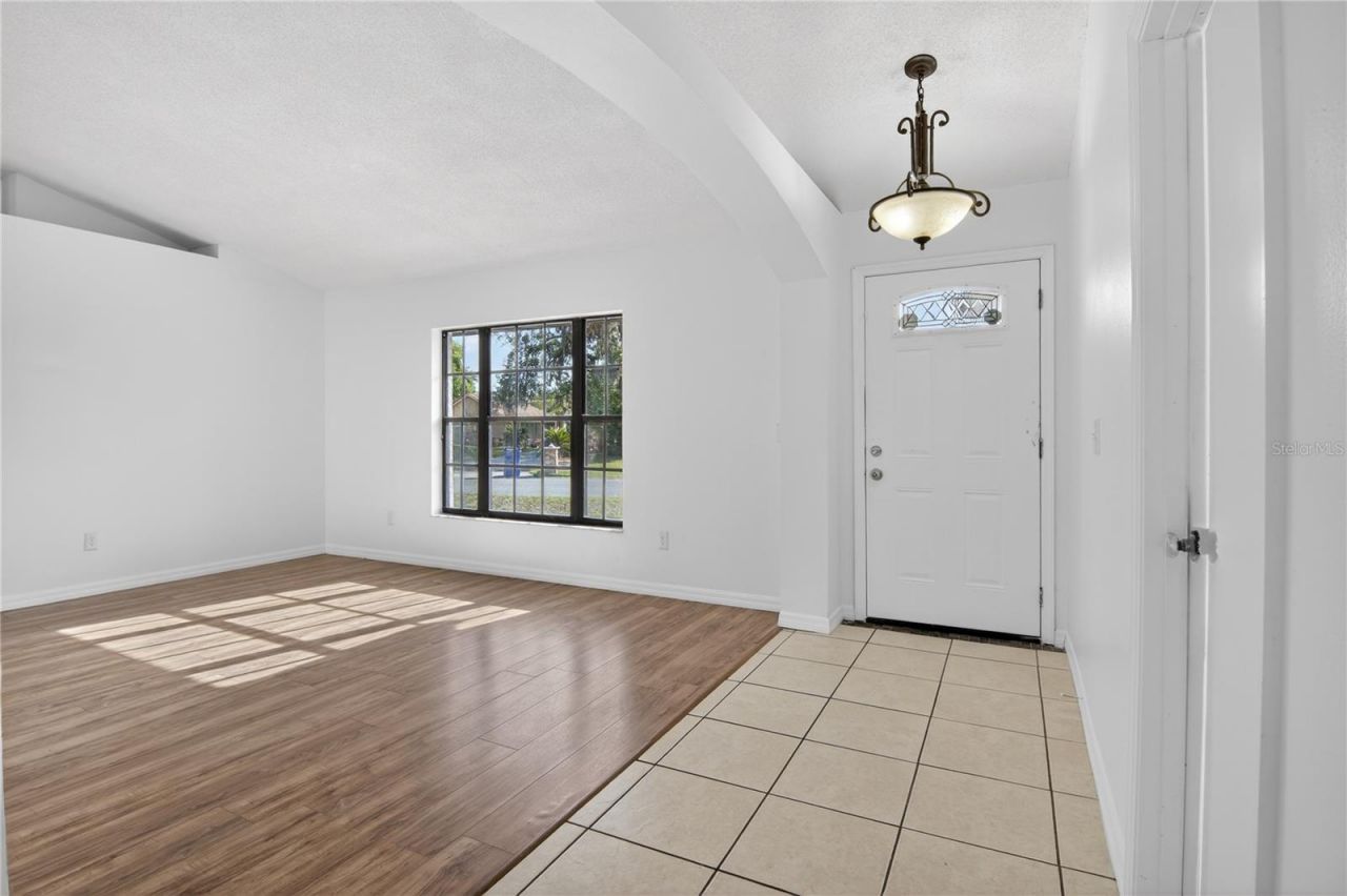 2075 Hedgerow Circle, Ocoee, FL 34761 Photo