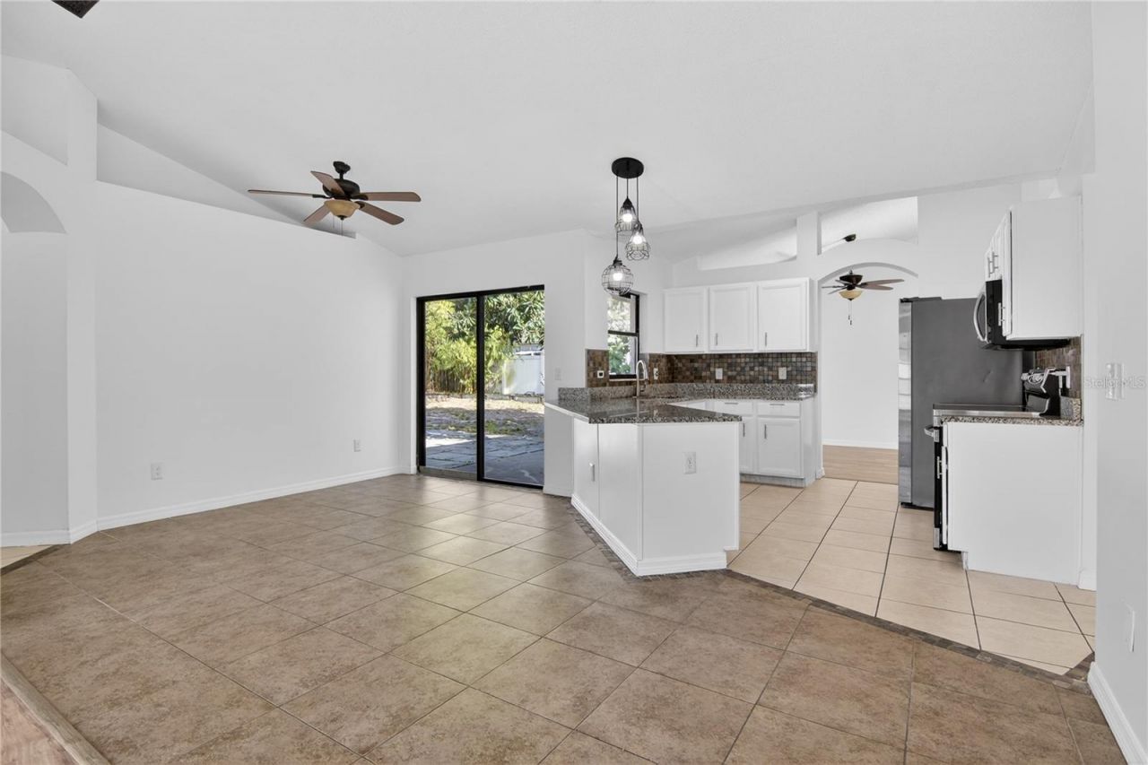 2075 Hedgerow Circle, Ocoee, FL 34761 Photo