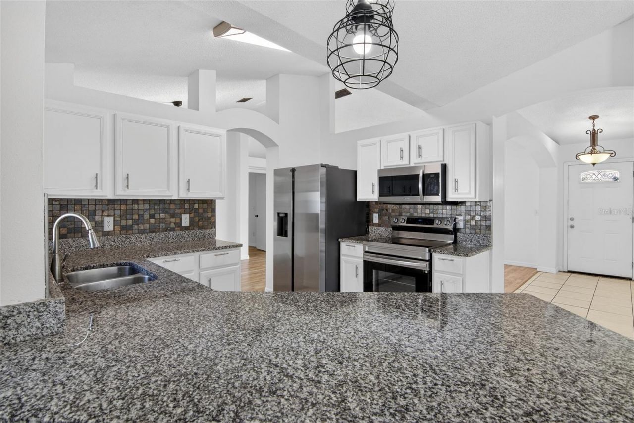 2075 Hedgerow Circle, Ocoee, FL 34761 Photo