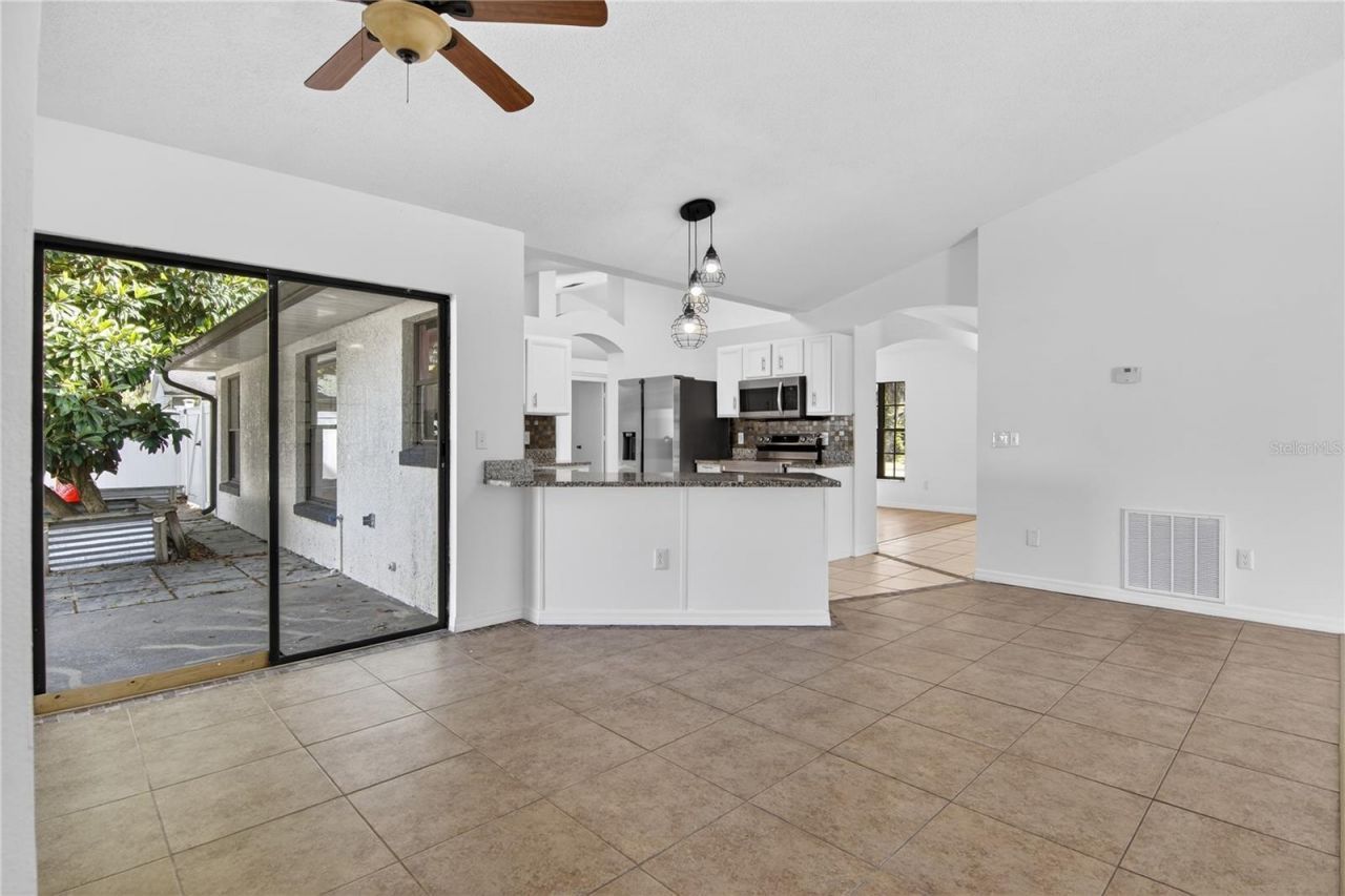 2075 Hedgerow Circle, Ocoee, FL 34761 Photo