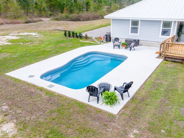 9910 W STATE ROAD 100 W, Starke, FL 32091