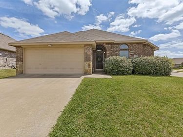 2242 Upcreek Court, Dallas, TX 75253